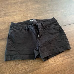 Women’s Old Navy size 2 pixie shorts